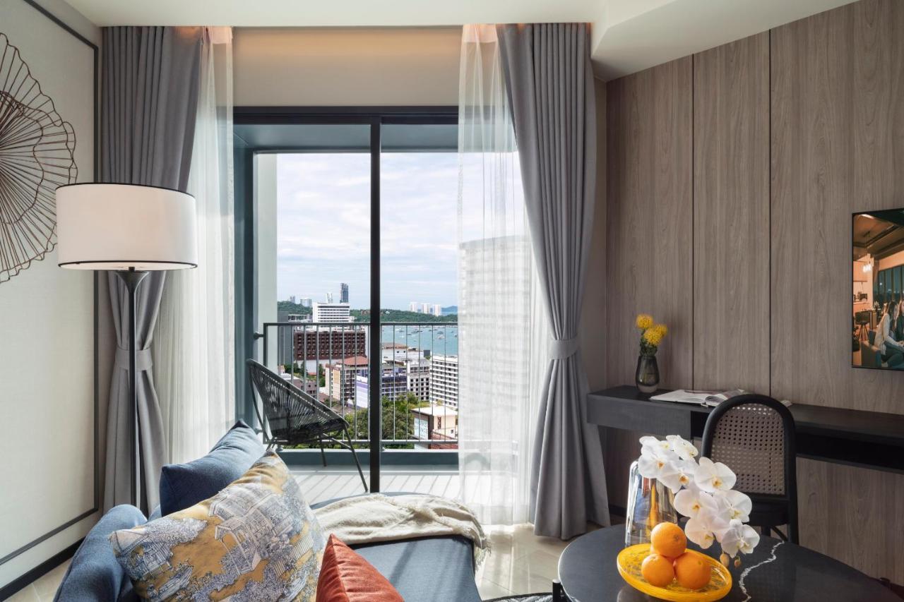 Somerset Pattaya Exterior foto Deluxe Ocean View