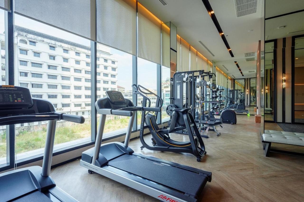 Somerset Pattaya Exterior foto The gym at the hotel